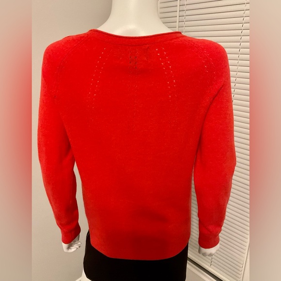 Banana Republic Women's sweater size S. With fine Italian SuperLoft yarn from - Picture 7 of 11